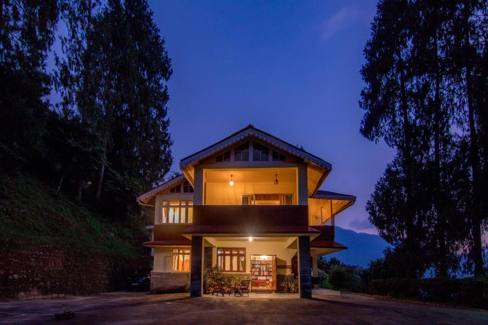 La Ipsing Farm By Stayvista - 3 Bhk Villa With Balcony, Mountain View, Indoor Games, And Pet Friendly Samdong Exterior photo