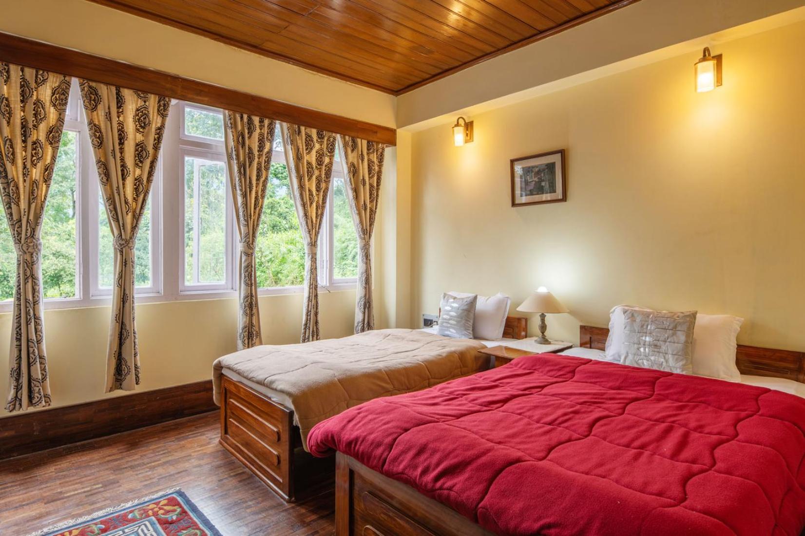 La Ipsing Farm By Stayvista - 3 Bhk Villa With Balcony, Mountain View, Indoor Games, And Pet Friendly Samdong Exterior photo