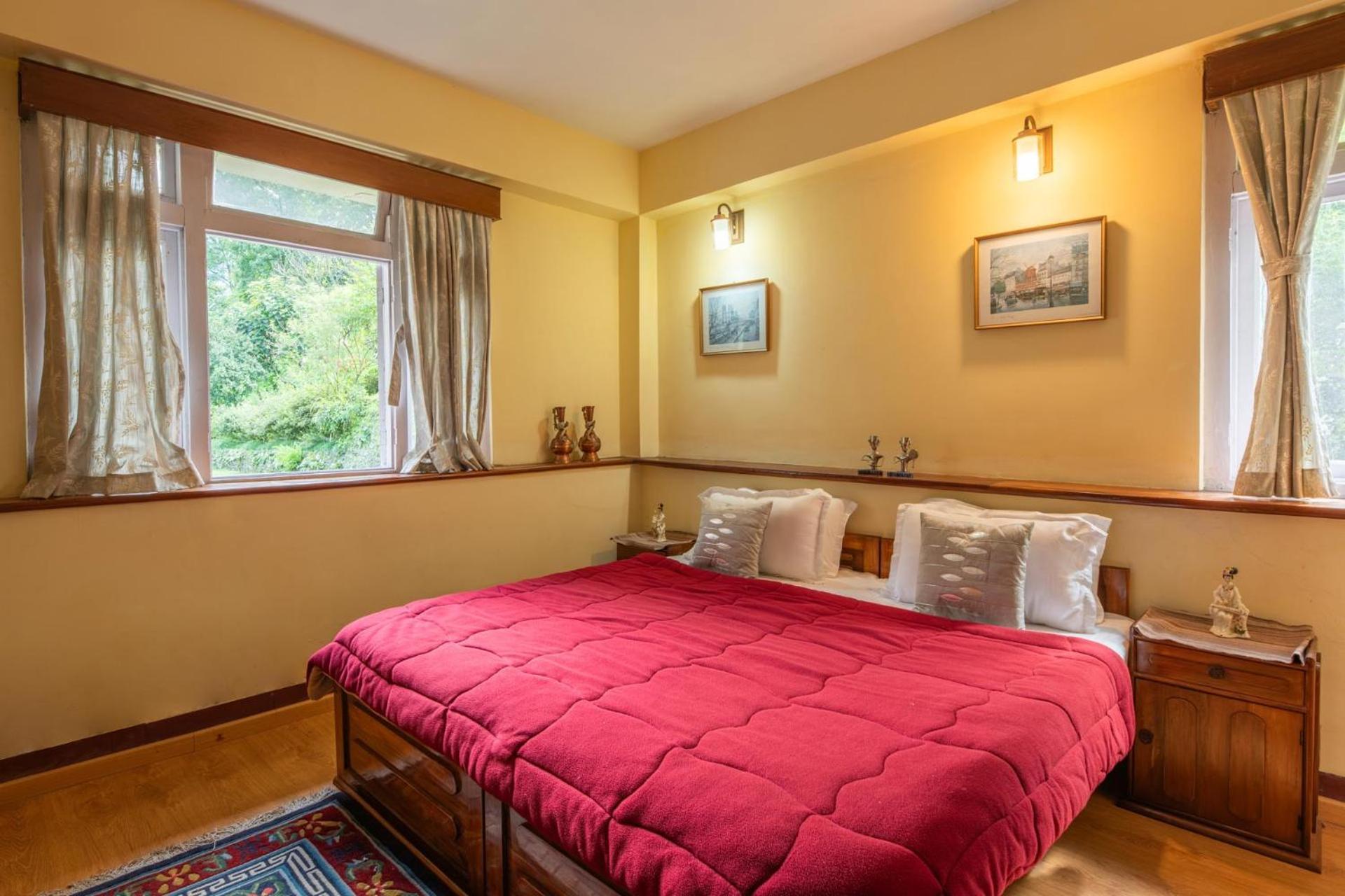 La Ipsing Farm By Stayvista - 3 Bhk Villa With Balcony, Mountain View, Indoor Games, And Pet Friendly Samdong Exterior photo
